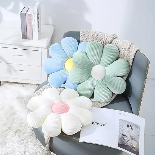 2026 Modern Daisy Flower-Shaped Decorative Cushion, Christmas Gift Throw Pillow for Home Sofa and Bedroom Decor