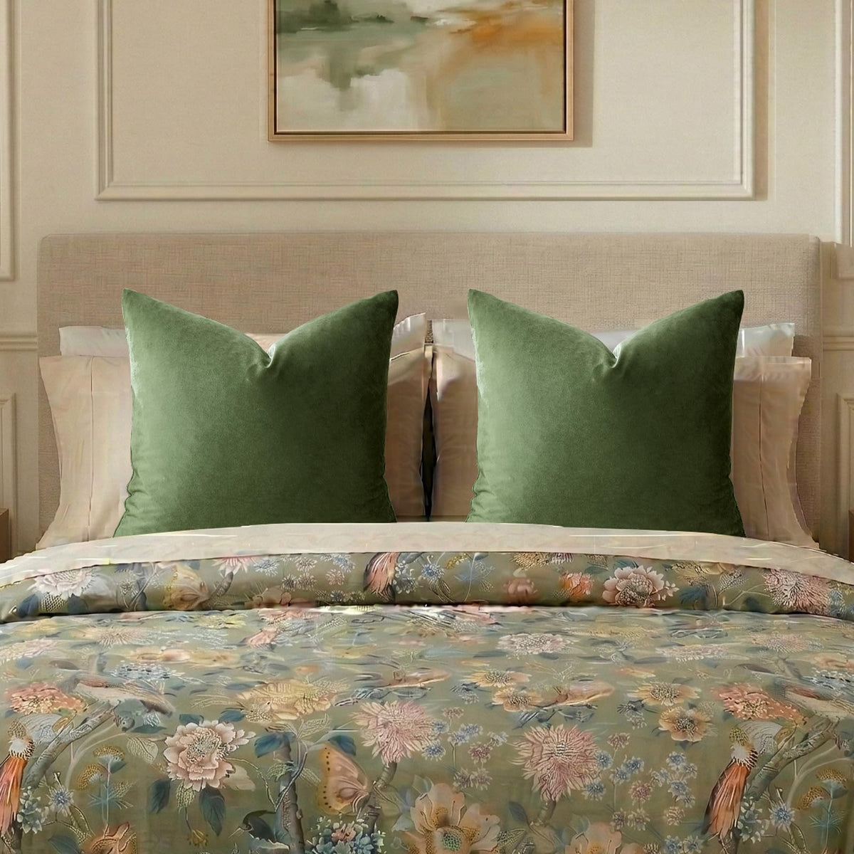 GIGIZAZA Gold Velvet Pillow Covers 18x18 Decorative Pillows Pack of 2