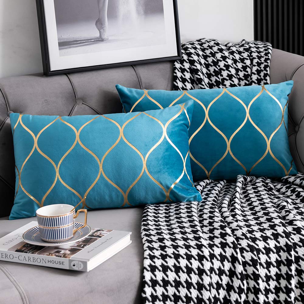 DEZENE Gold Velvet Throw Pillow Covers: 2 Pack 18x18 Inch Square Decorative Pillow Cases for Bedroom Sofa Couch Living Room, Light Grey