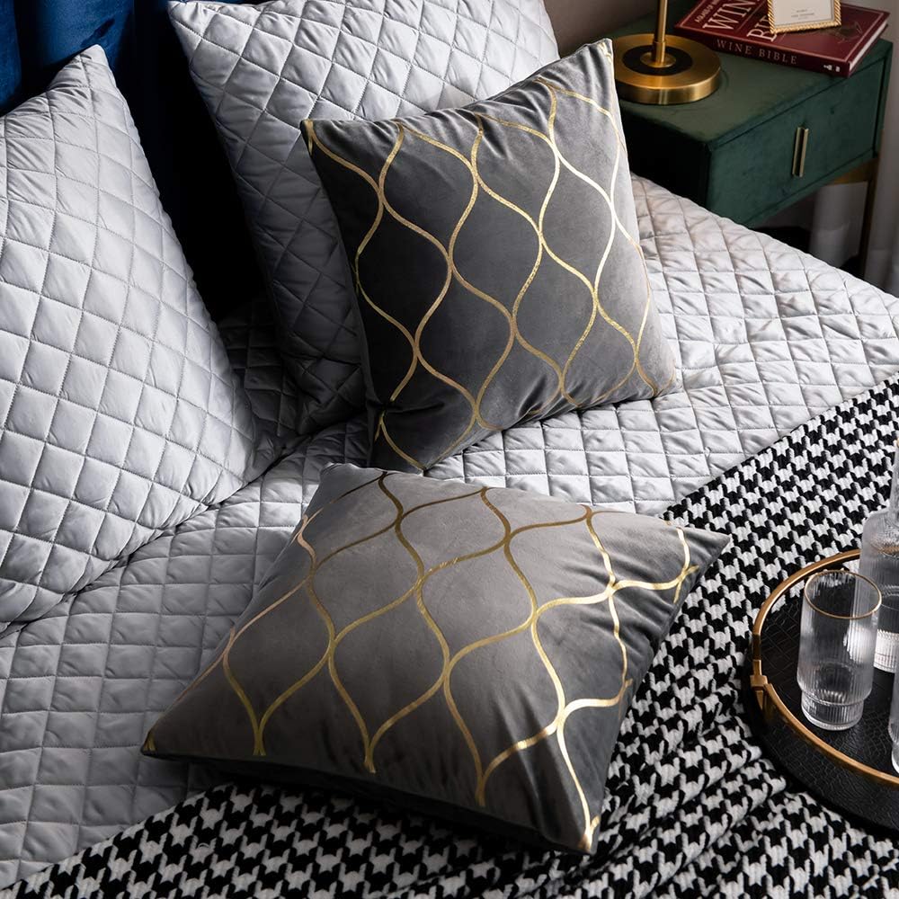 DEZENE Gold Velvet Throw Pillow Covers: 2 Pack 18x18 Inch Square Decorative Pillow Cases for Bedroom Sofa Couch Living Room, Light Grey