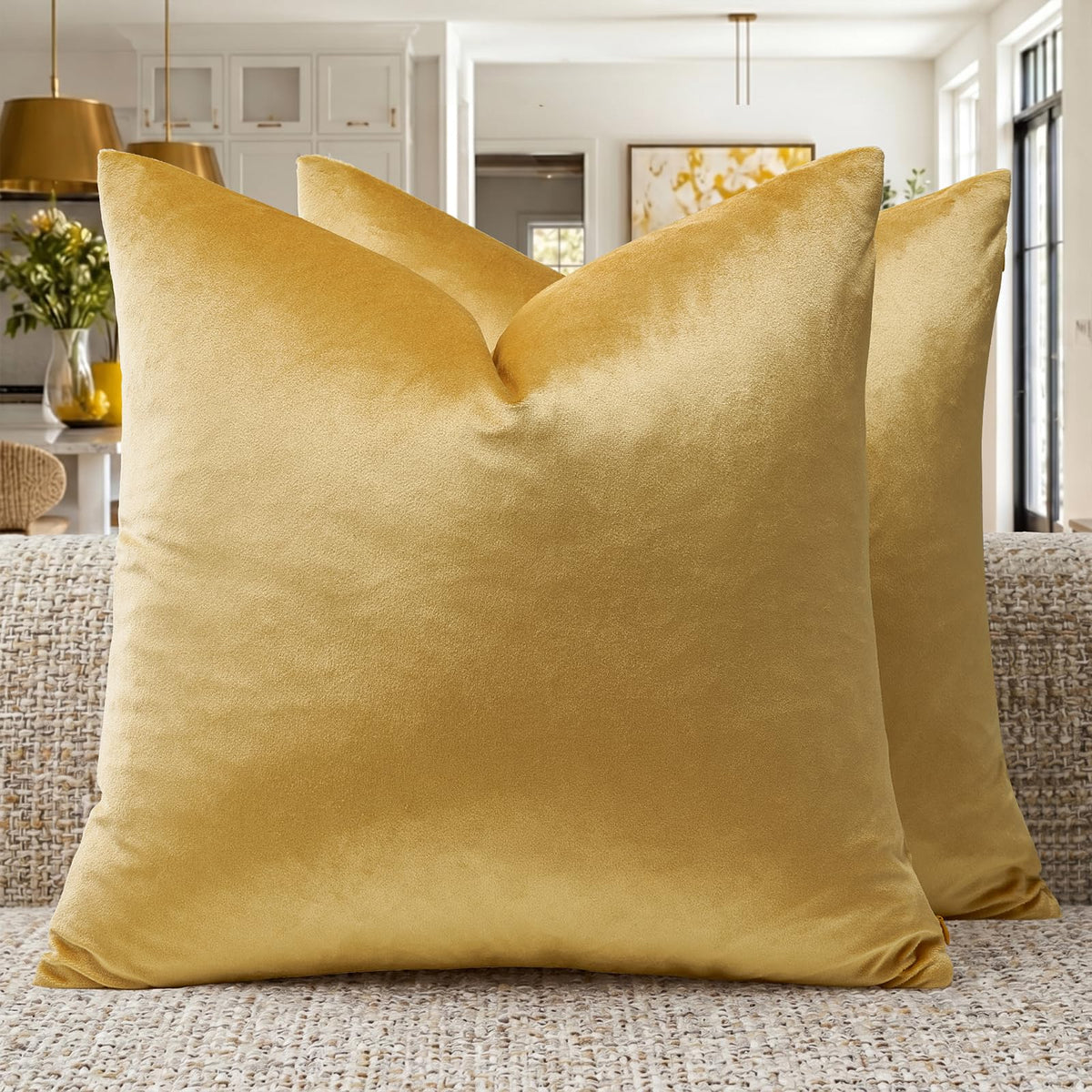 GIGIZAZA Gold Velvet Pillow Covers 18x18 Decorative Pillows Pack of 2