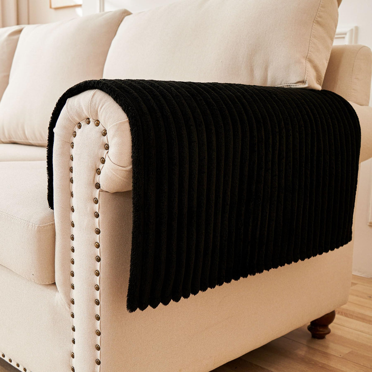 HAOMAIJIA Waterproof Couch Cover for Dogs Washable,Faux Fur Pet Couch Covers for Sofa,Soft Dog Bed Cover Non-Slip Couch Covers for 3 Cushion Couch Sofa Pet Friendly (Off White, 35" x 74")