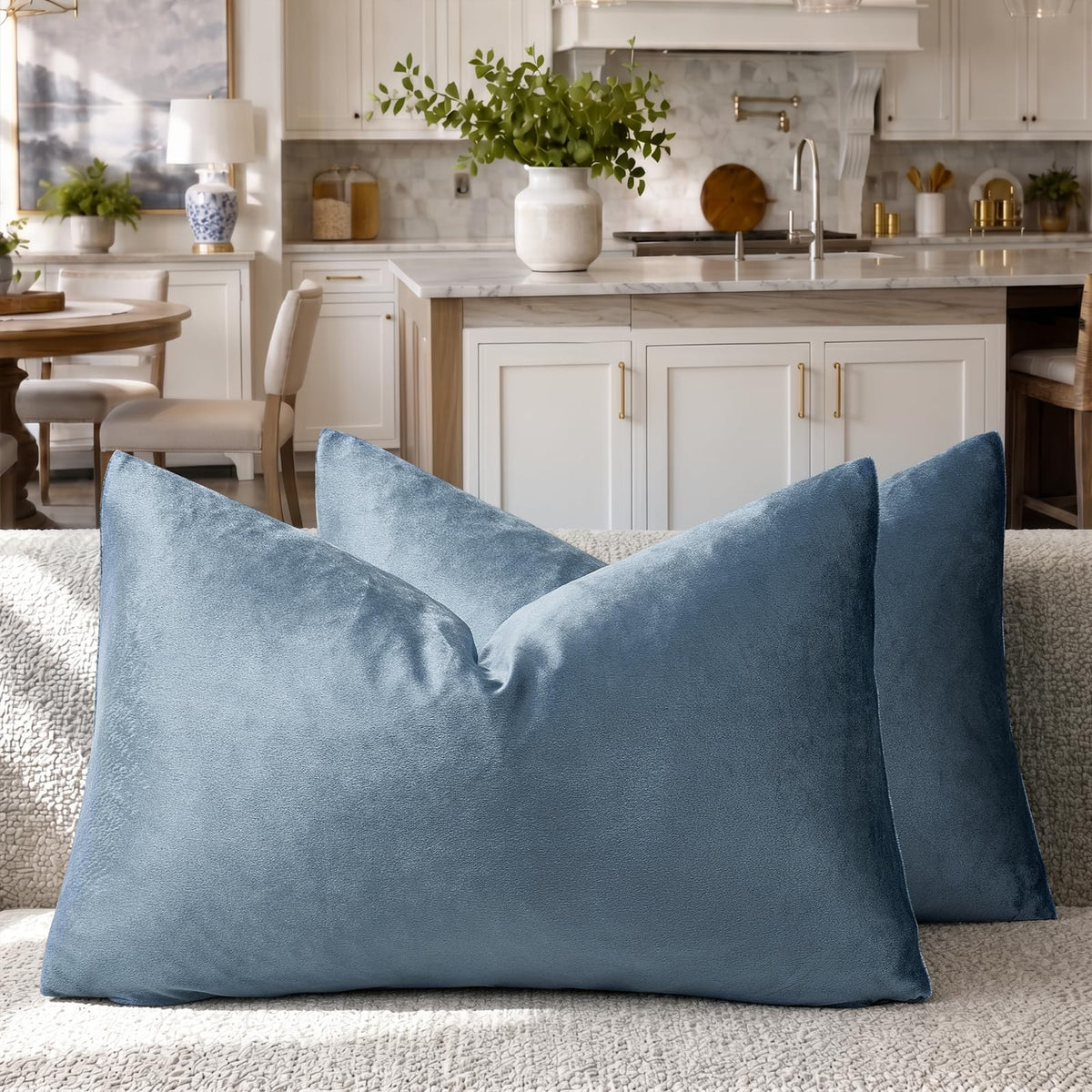 GIGIZAZA Gold Velvet Pillow Covers 18x18 Decorative Pillows Pack of 2