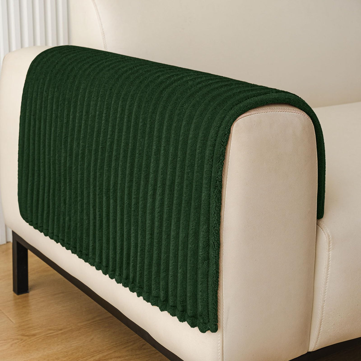 hyha Waterproof Couch Cover for Dogs, Non-Slip Pet Sofa Covers Washable