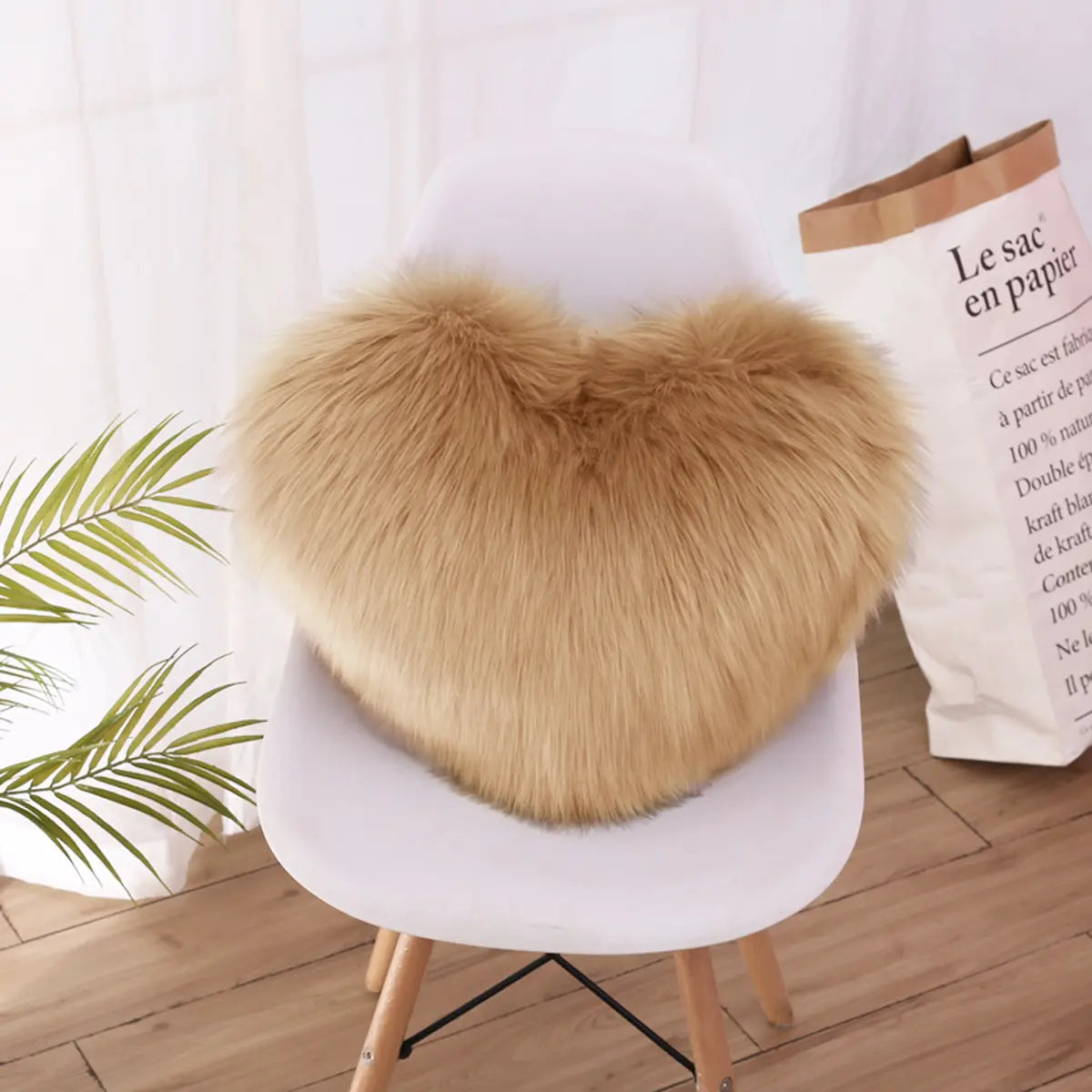 Faux Wool Heart Pillow Cover, Soft Furry Cushion, Soft and Comfortable, Easy to Wash, Foldable and Detachable, Ideal for Living Room and Bedroom Decor, Bedroom Decorative Accessories, Room Cozy Accessories