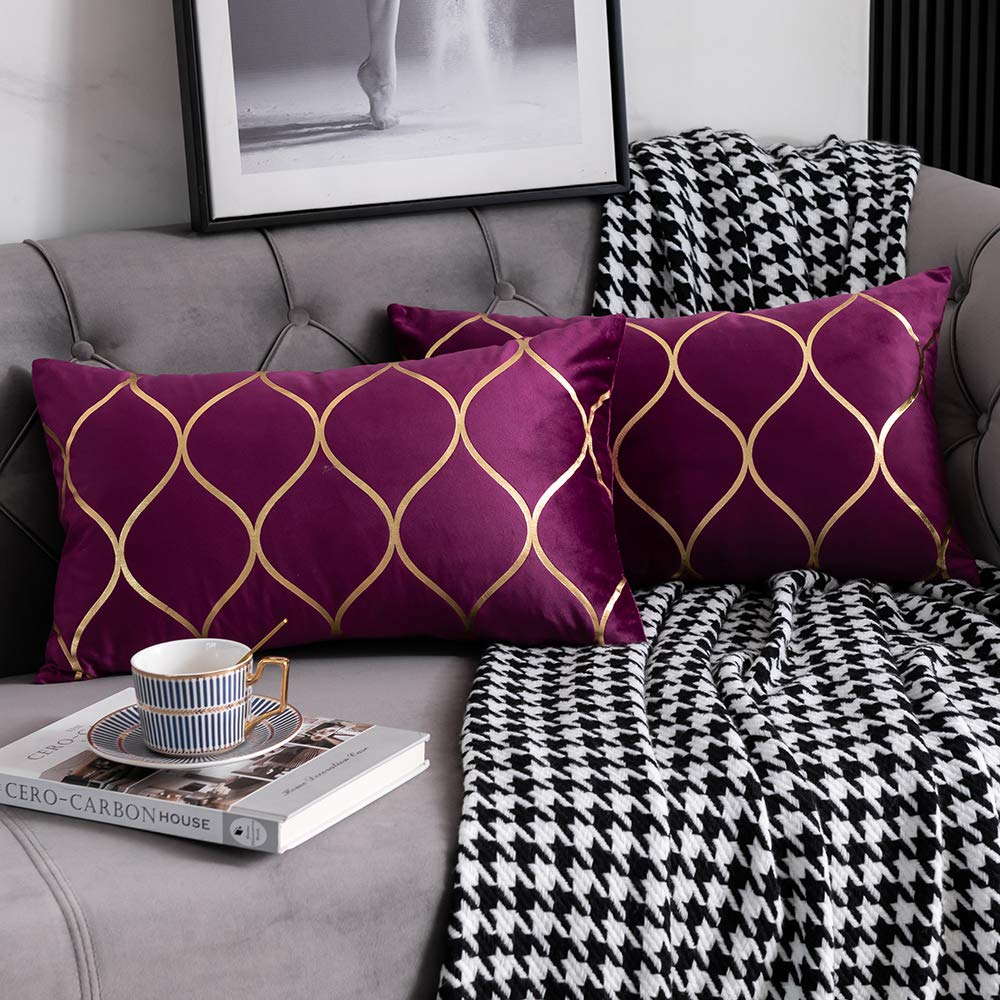 DEZENE Gold Velvet Throw Pillow Covers: 2 Pack 18x18 Inch Square Decorative Pillow Cases for Bedroom Sofa Couch Living Room, Light Grey
