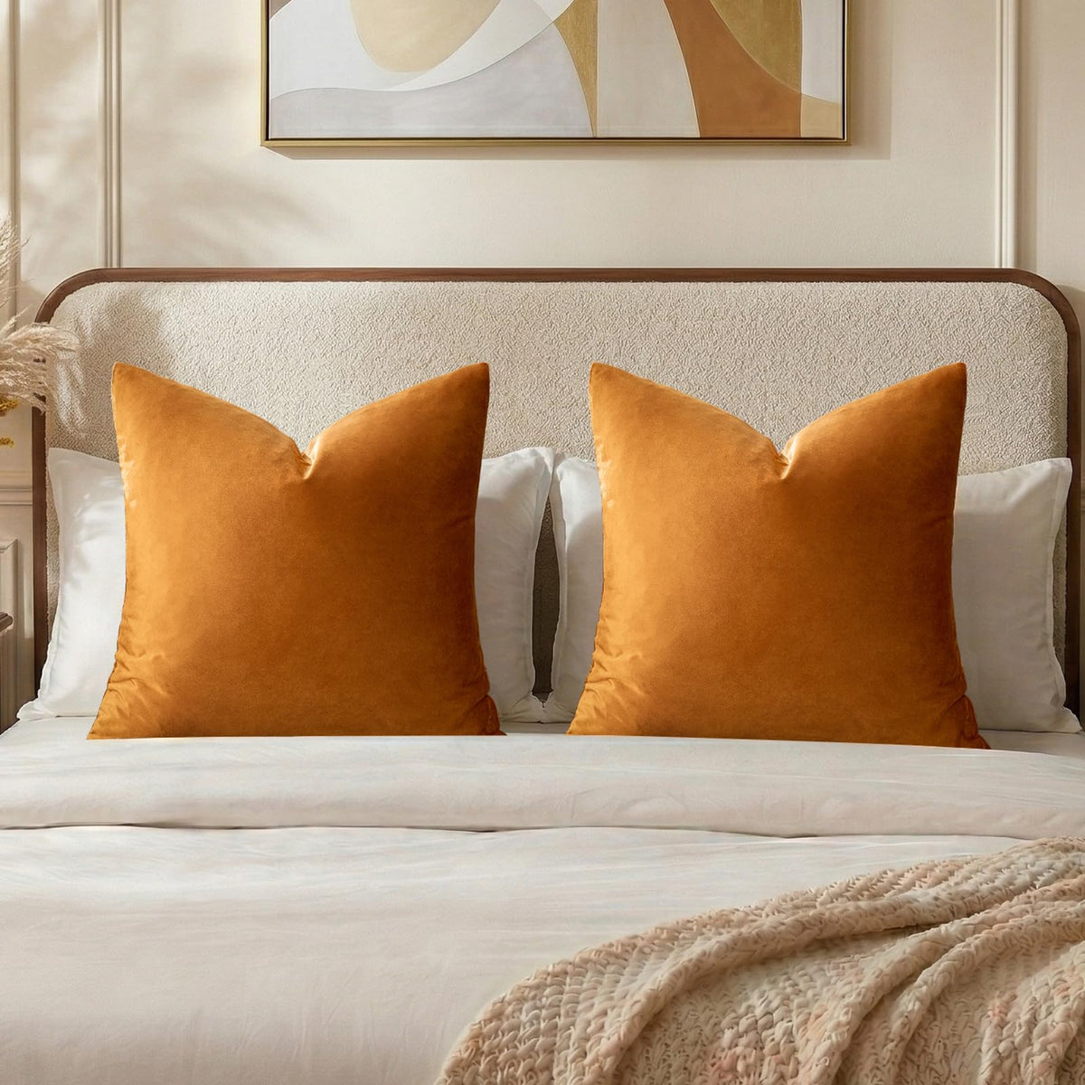 GIGIZAZA Gold Velvet Pillow Covers 18x18 Decorative Pillows Pack of 2