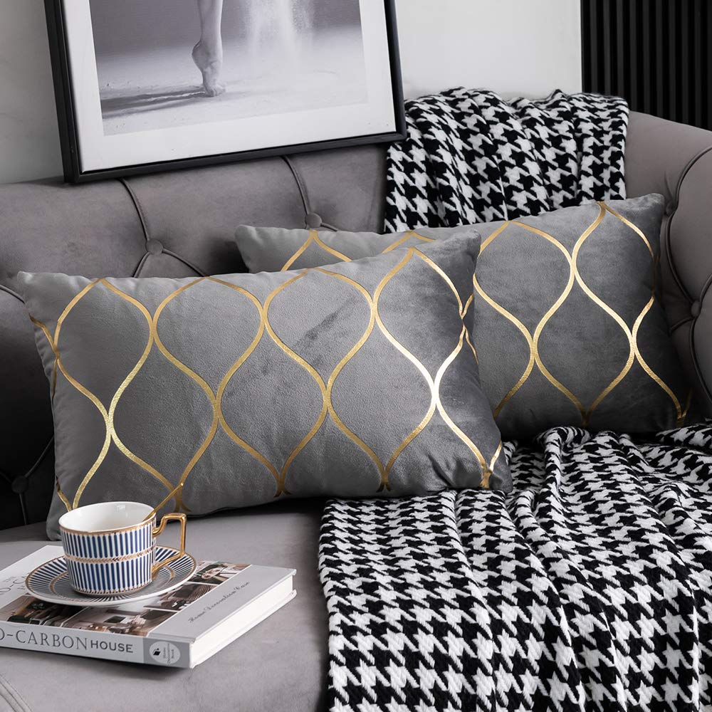 DEZENE Gold Velvet Throw Pillow Covers: 2 Pack 18x18 Inch Square Decorative Pillow Cases for Bedroom Sofa Couch Living Room, Light Grey