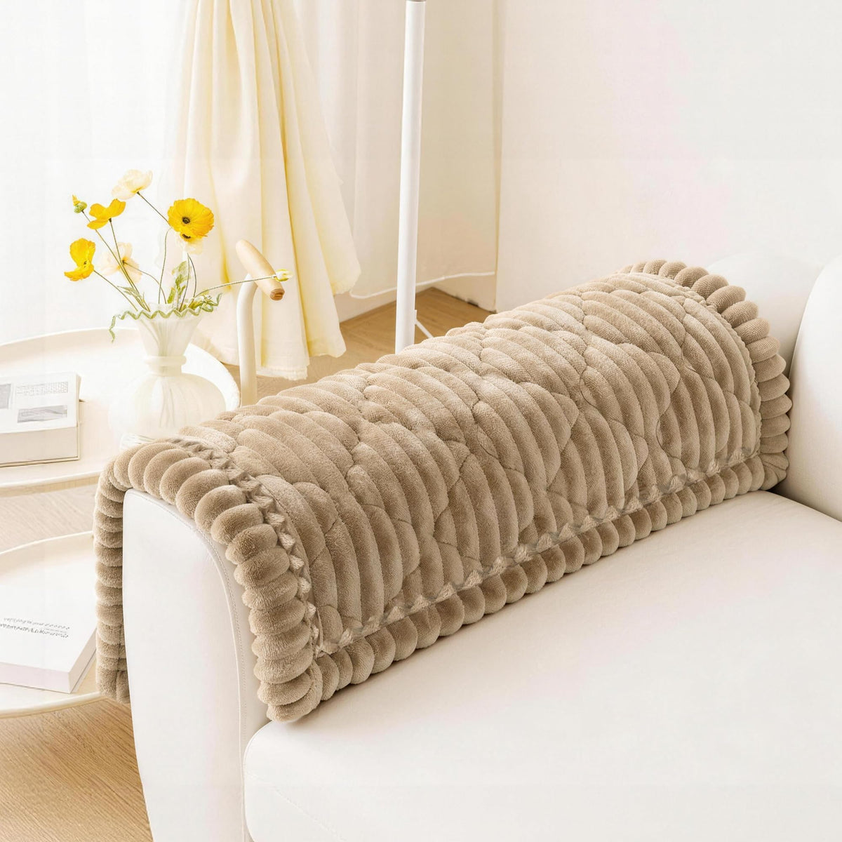 PuTian 100% Waterproof Fuzzy Couch Cover for Dogs White 27.6"x59"