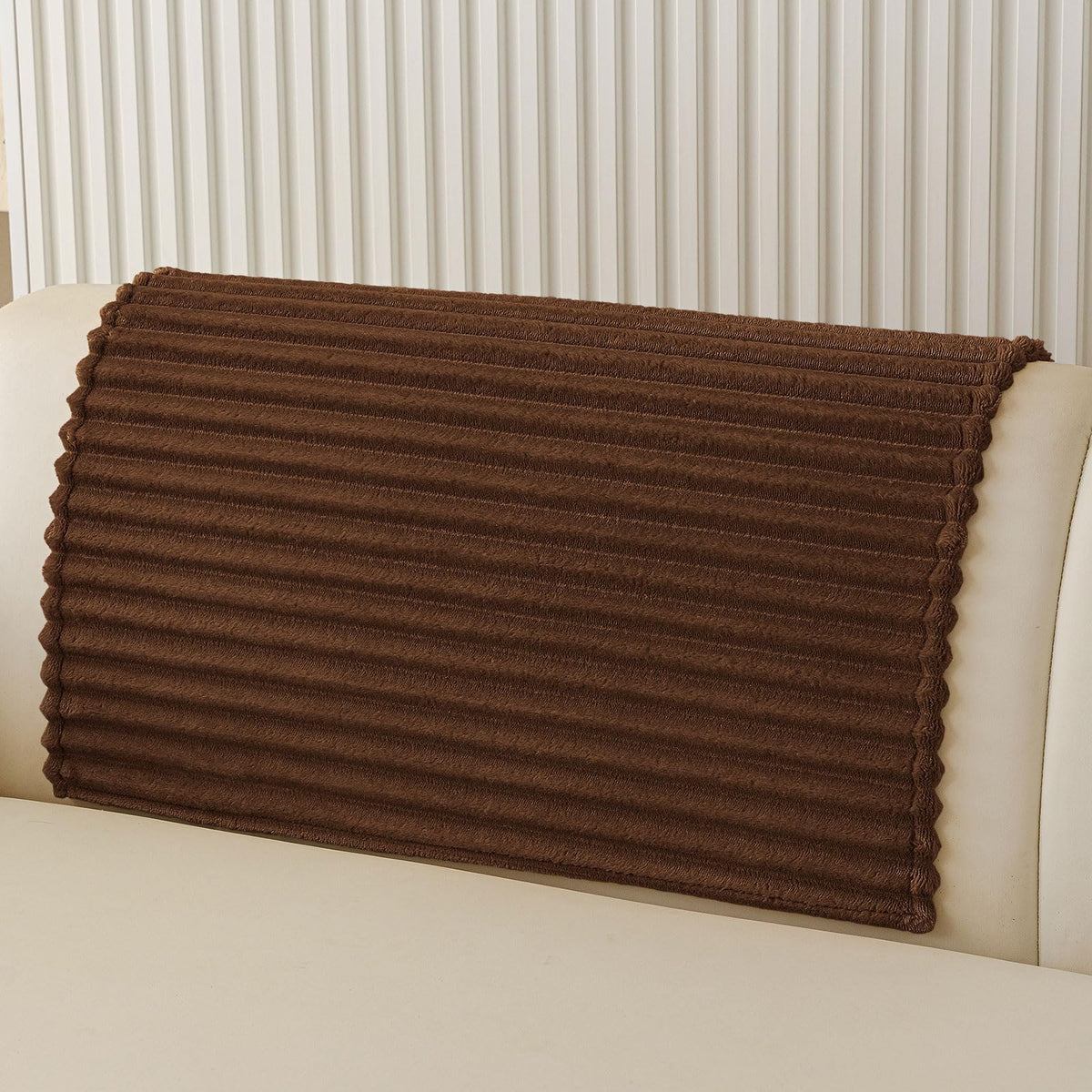 hyha Waterproof Couch Cover for Dogs, Non-Slip Pet Sofa Covers Washable