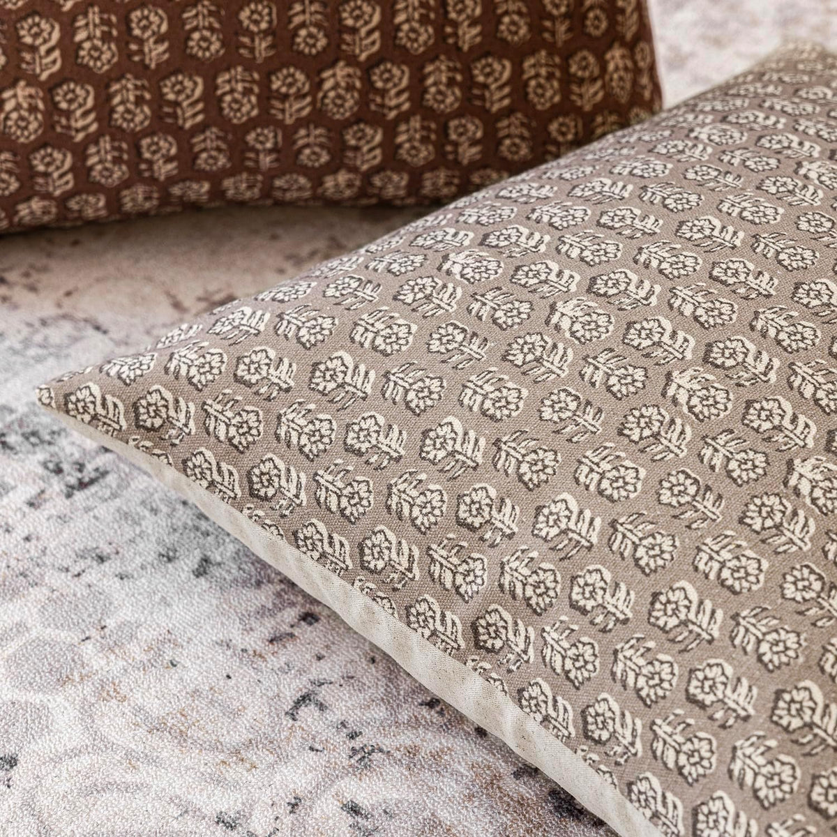 Foindtower Decorative Floral Print Throw Pillow Covers 18×18 Inch,Tan Taupe