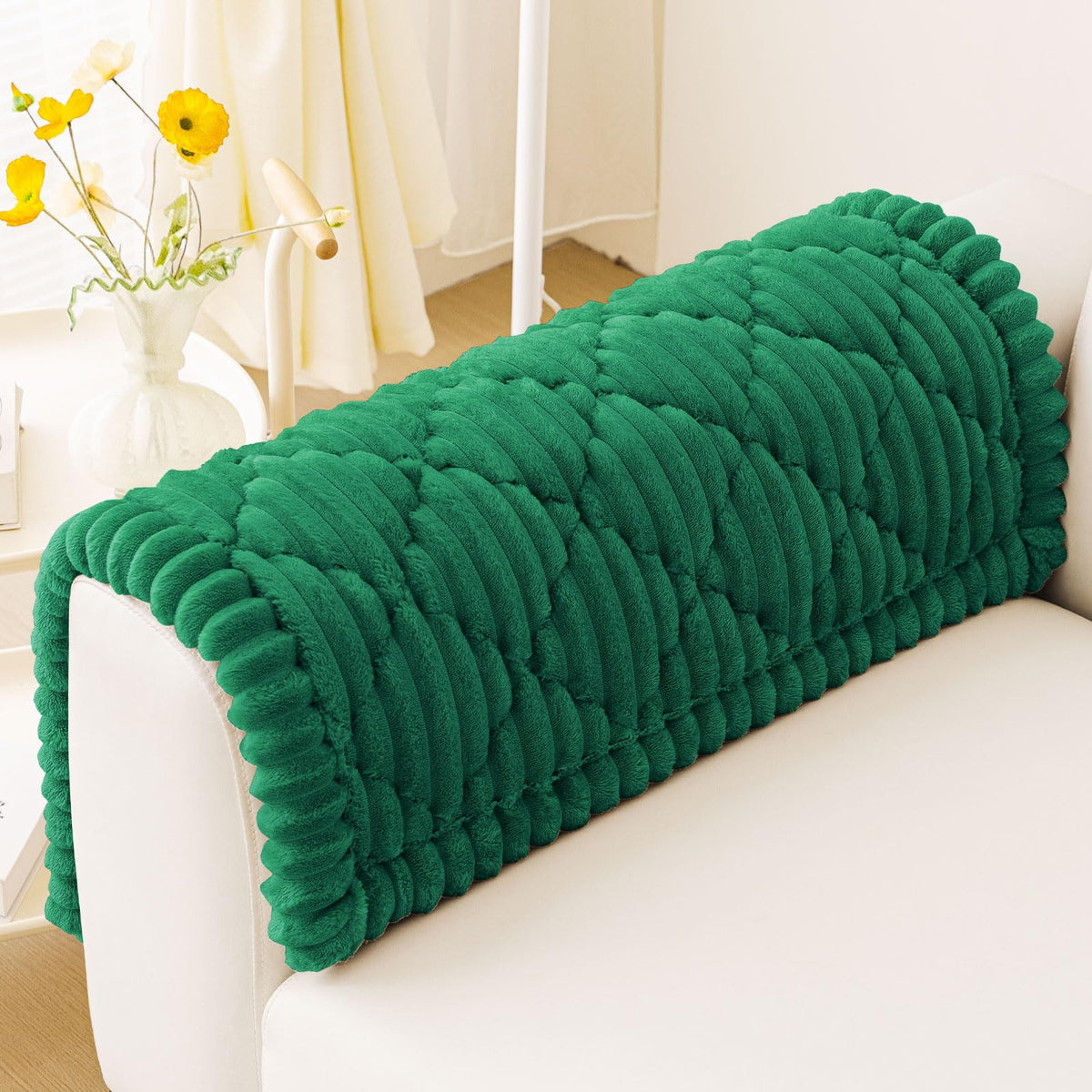Smiry Couch Cover for Dogs Washable, Non Slip Fuzzy Pet Sofa Protector