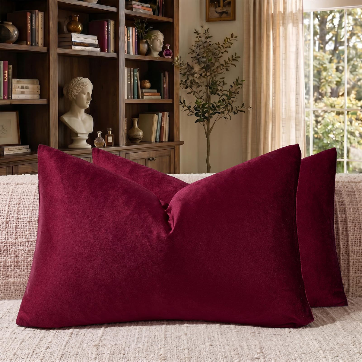 GIGIZAZA Gold Velvet Pillow Covers 18x18 Decorative Pillows Pack of 2