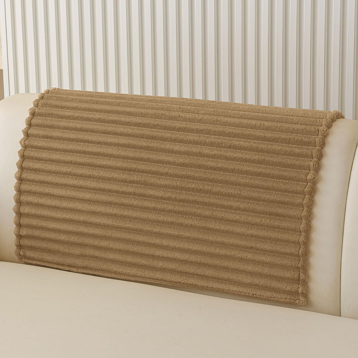 hyha Waterproof Couch Cover for Dogs, Non-Slip Pet Sofa Covers Washable