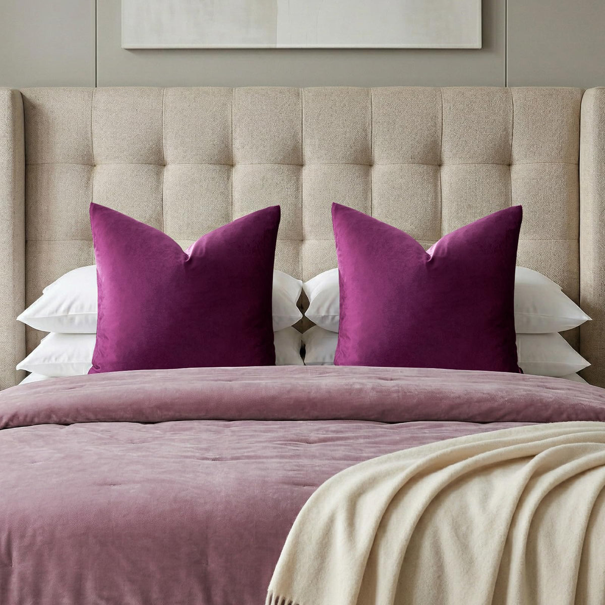 GIGIZAZA Gold Velvet Pillow Covers 18x18 Decorative Pillows Pack of 2