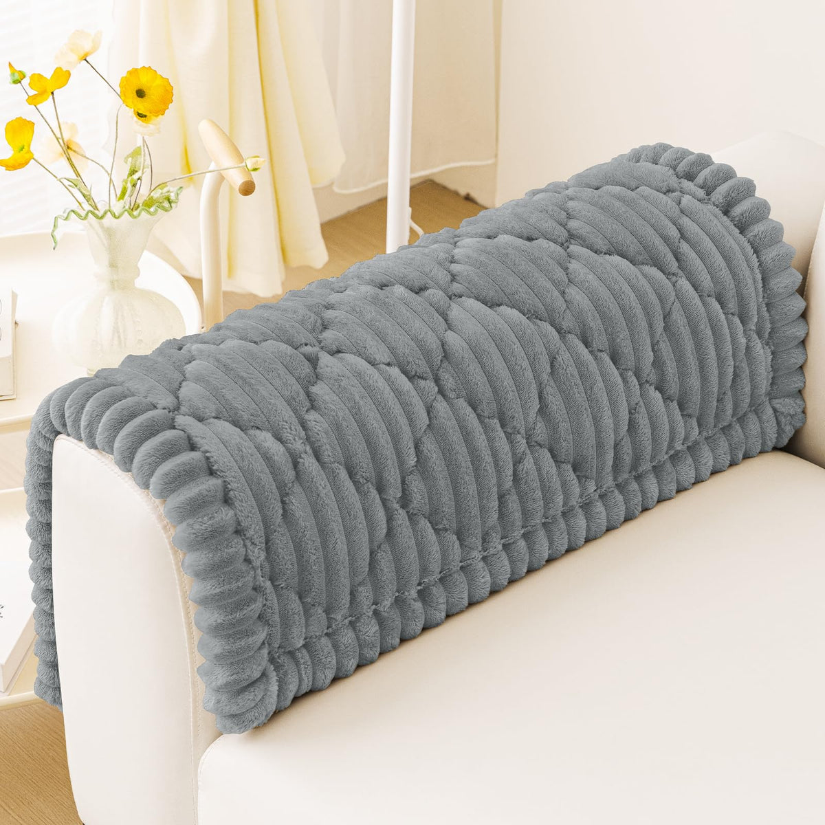 Smiry Couch Cover for Dogs Washable, Non Slip Fuzzy Pet Sofa Protector
