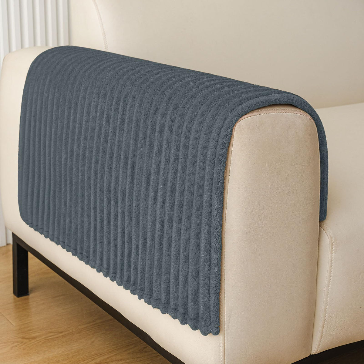 hyha Waterproof Couch Cover for Dogs, Non-Slip Pet Sofa Covers Washable