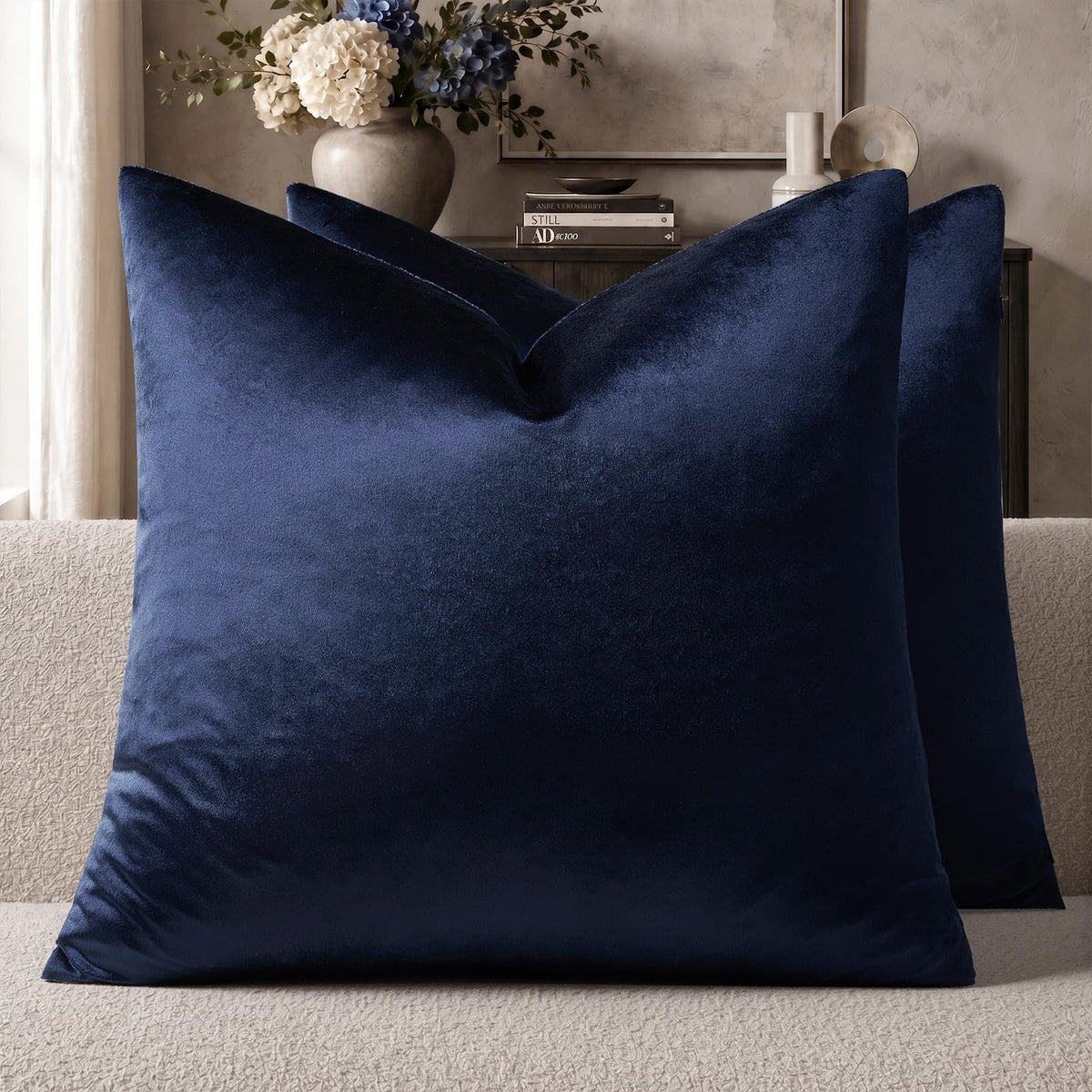 GIGIZAZA Gold Velvet Pillow Covers 18x18 Decorative Pillows Pack of 2