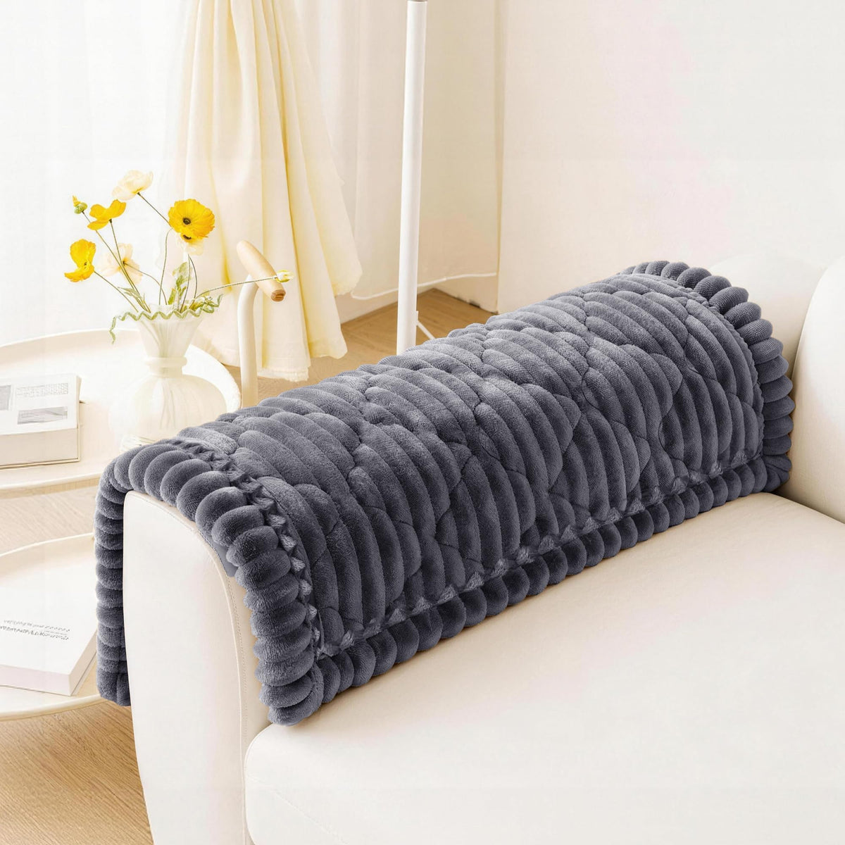 PuTian 100% Waterproof Fuzzy Couch Cover for Dogs White 27.6"x59"