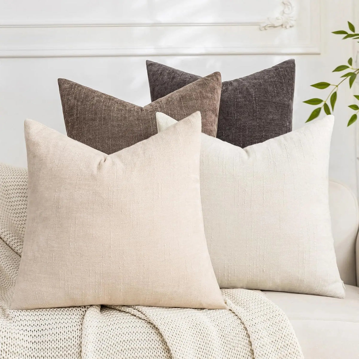 4Pcs Throw Pillow Covers 18x18 Inch / 20x20 Inch Chenille Textured Neutral Brown Soft Pillow Covers Solid Decorative Farmhouse Cushion Covers Home Boho Western Decor for Couch Sofa Bed Living Room Bedroom Decor