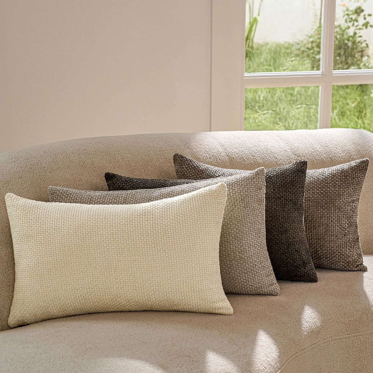 Throw Pillow Covers 18x18 Inch Pack of 4 Neutral Soft Decorative Chenille Pillow Covers Farmhouse Boho Couch Pillow Covers for Home Decor Sofa Bedroom Living Room Decor
