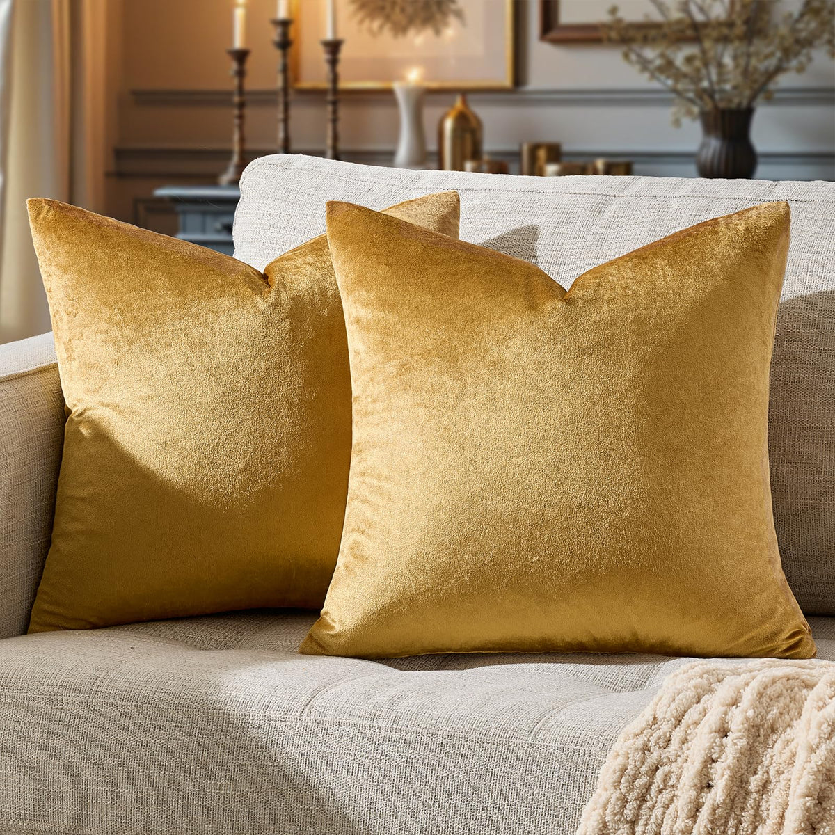 GIGIZAZA Gold Velvet Pillow Covers 18x18 Decorative Pillows Pack of 2
